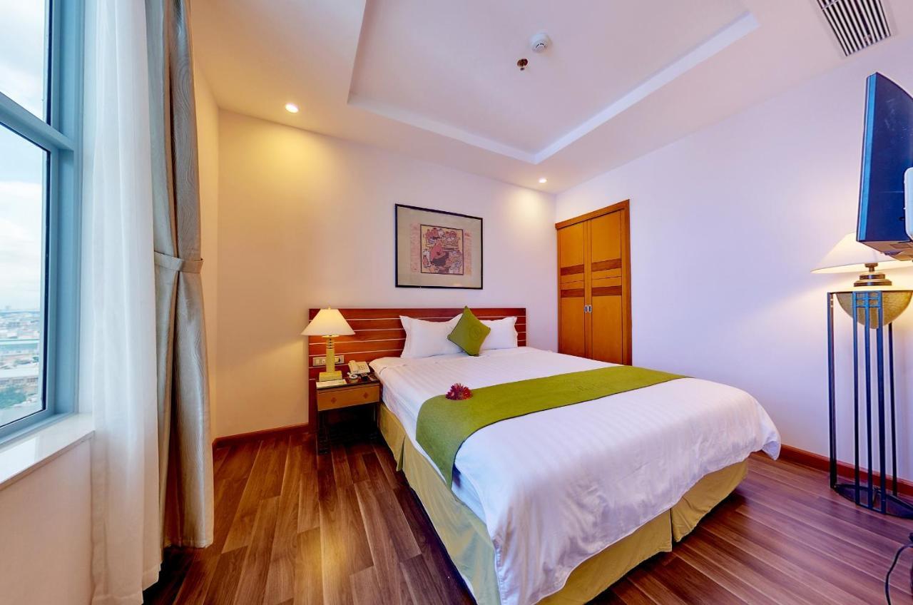 Richico Apartments And Hotel Da Nang Exteriör bild