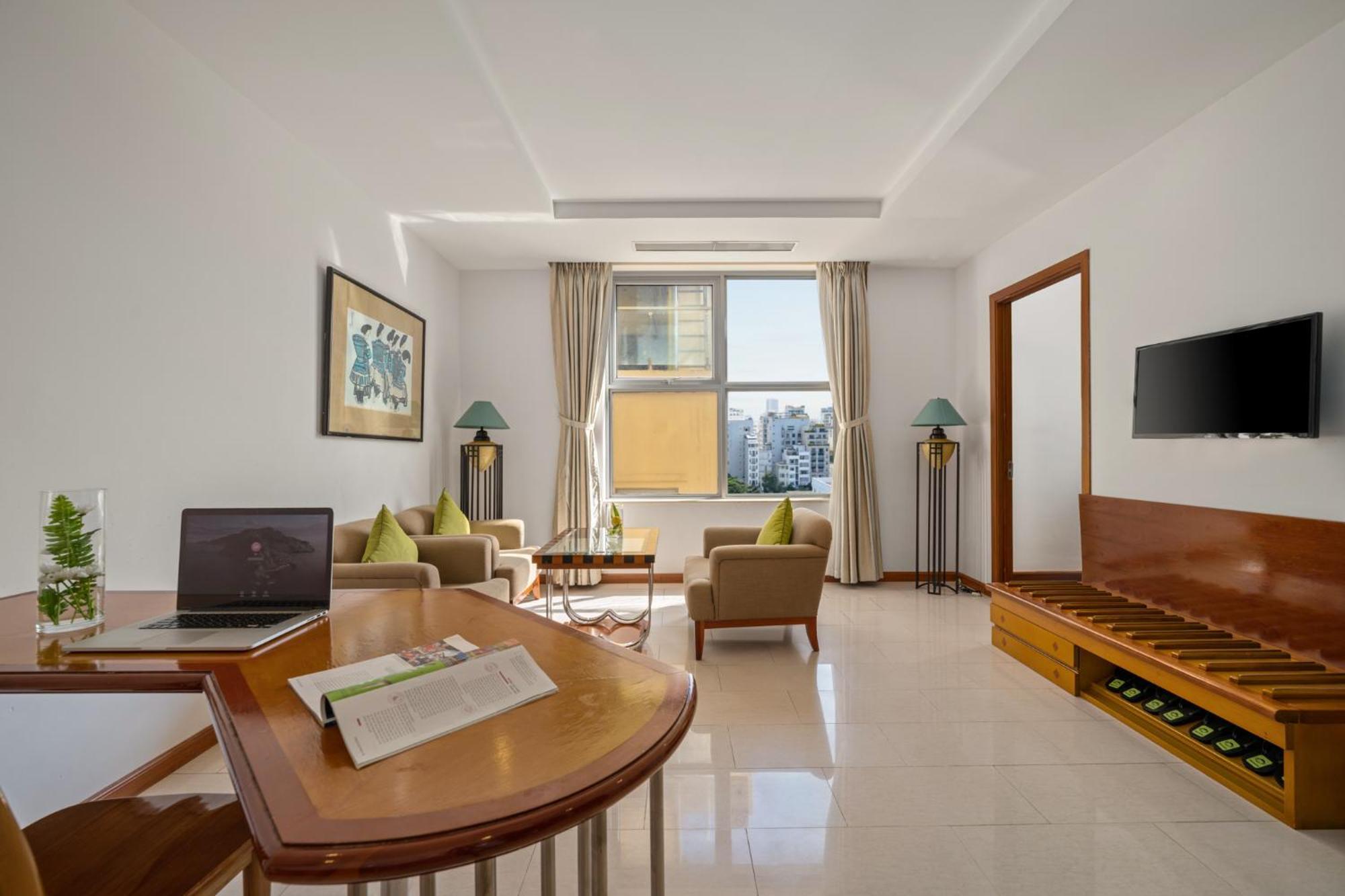 Richico Apartments And Hotel Da Nang Exteriör bild